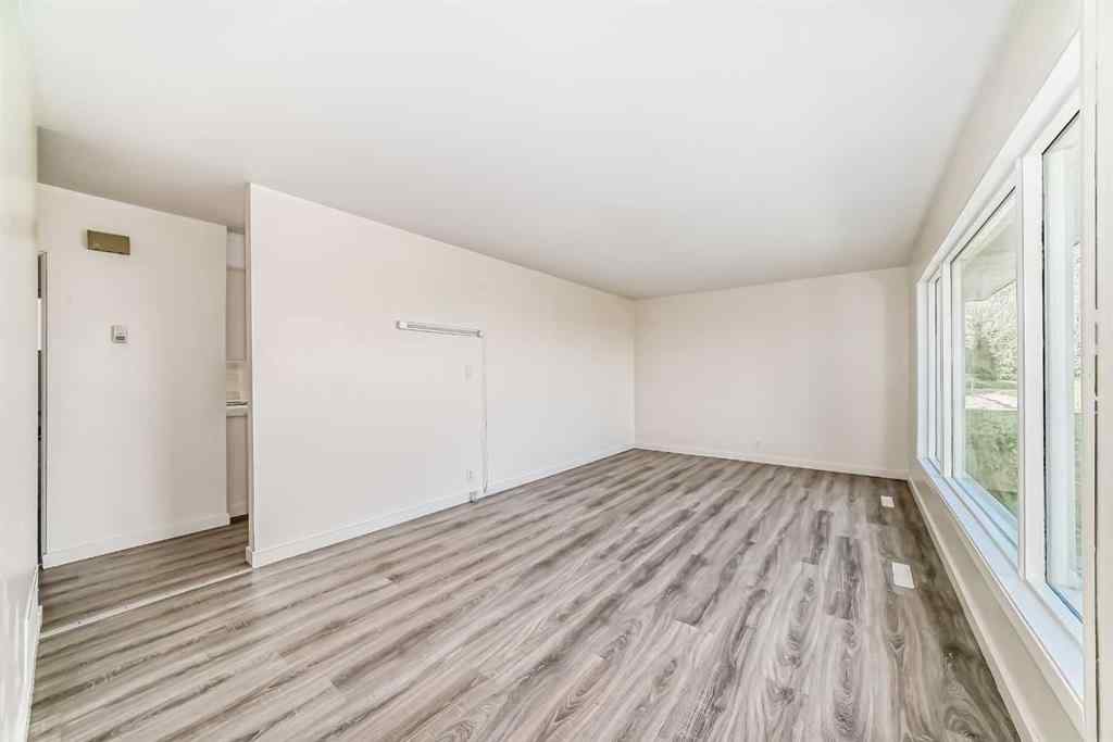 MLS® A2257203 - 515 33 Avenue NE in Winston Heights/Mountview Calgary, Residential