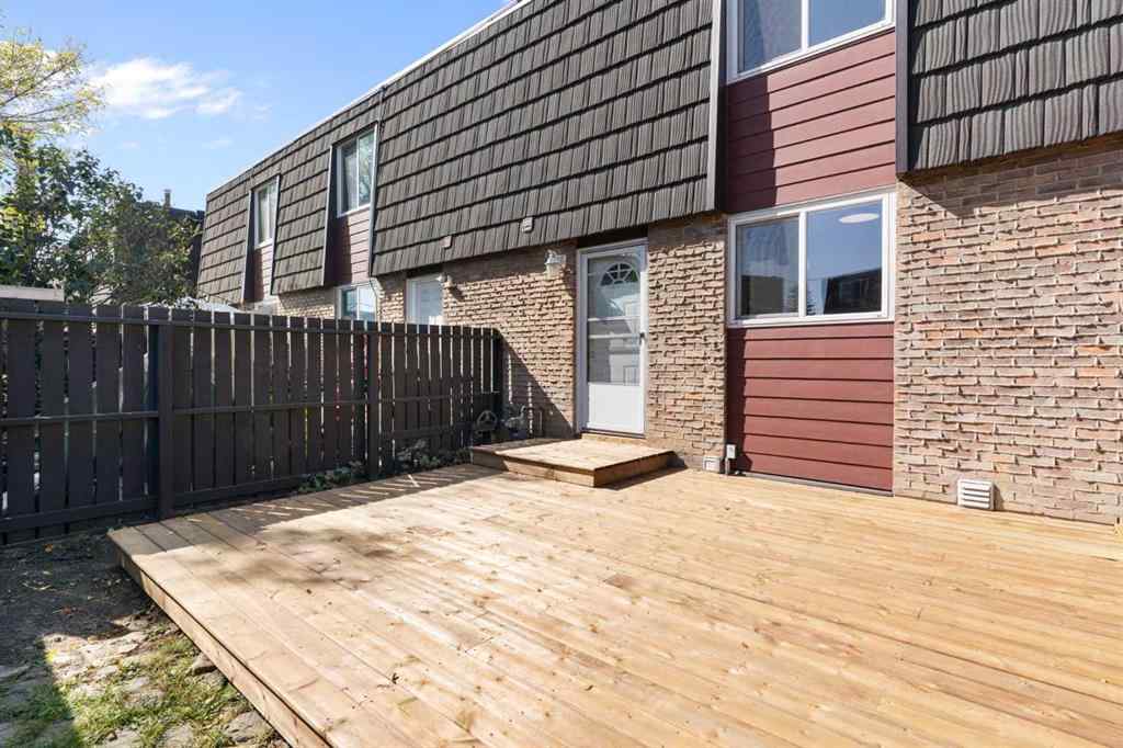MLS® A2257206 - Unit #32 80 Galbraith Drive SW in Glamorgan Calgary, Residential