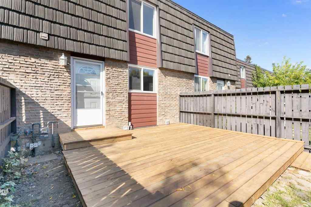 MLS® A2257206 - Unit #32 80 Galbraith Drive SW in Glamorgan Calgary, Residential