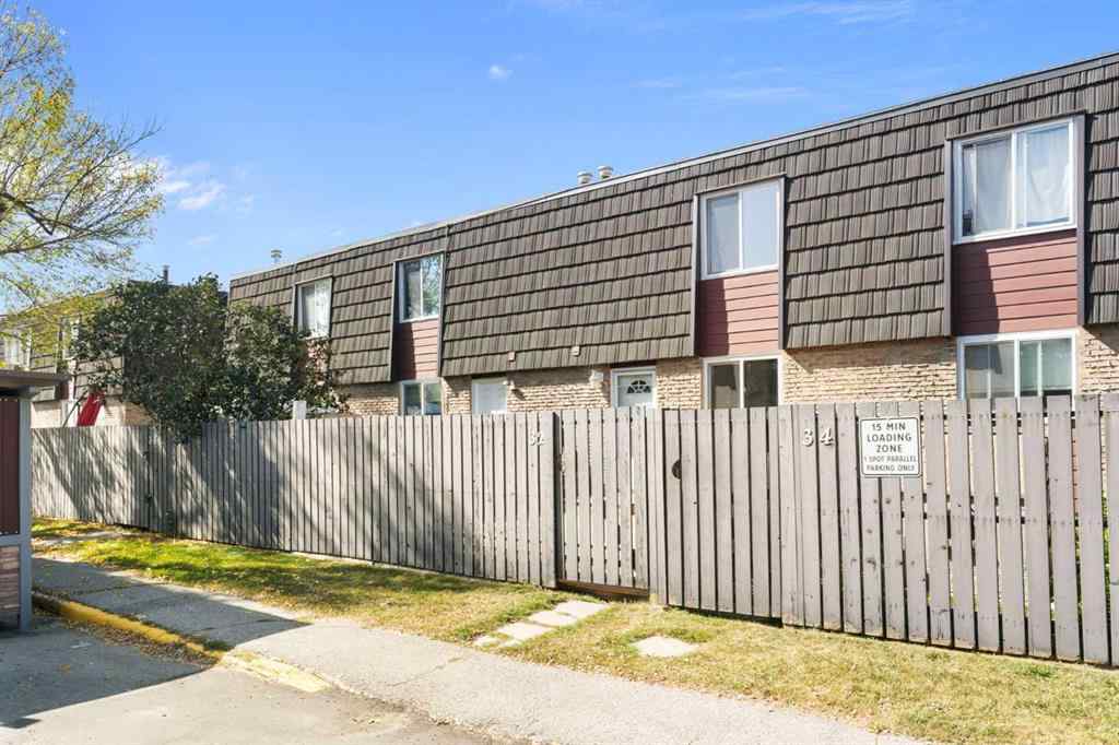 MLS® A2257206 - Unit #32 80 Galbraith Drive SW in Glamorgan Calgary, Residential