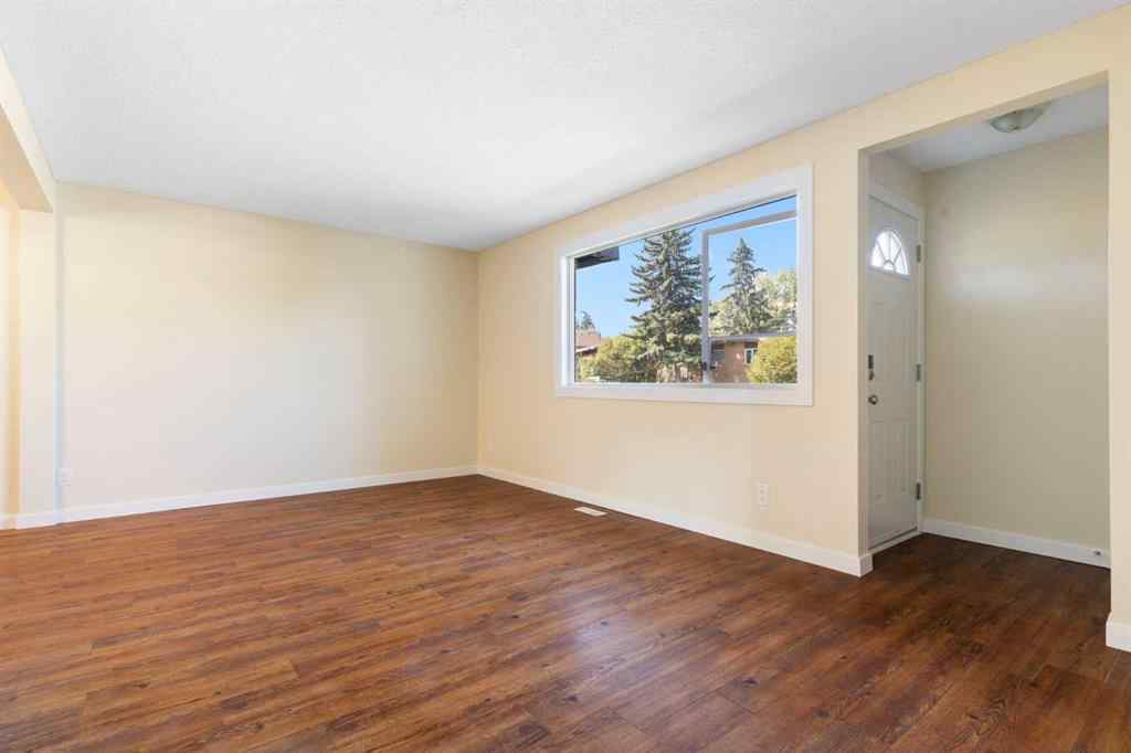 MLS® A2257206 - Unit #32 80 Galbraith Drive SW in Glamorgan Calgary, Residential