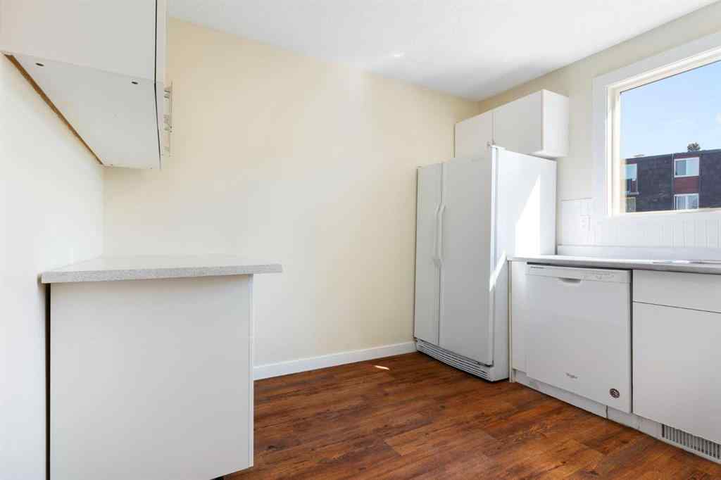 MLS® A2257206 - Unit #32 80 Galbraith Drive SW in Glamorgan Calgary, Residential