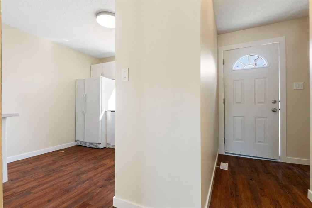 MLS® A2257206 - Unit #32 80 Galbraith Drive SW in Glamorgan Calgary, Residential