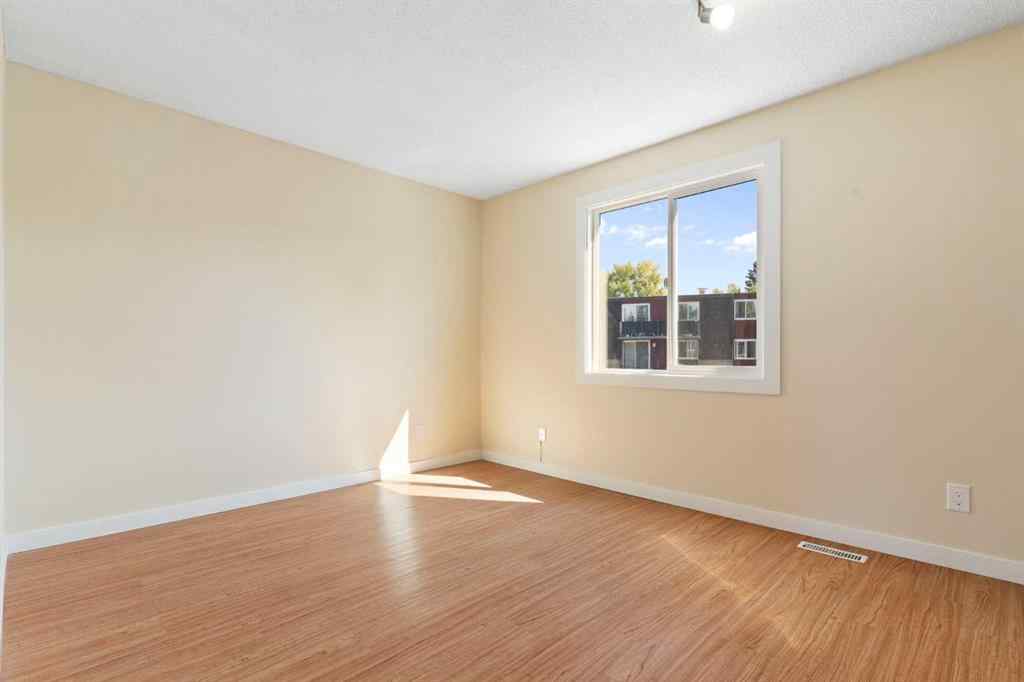 MLS® A2257206 - Unit #32 80 Galbraith Drive SW in Glamorgan Calgary, Residential
