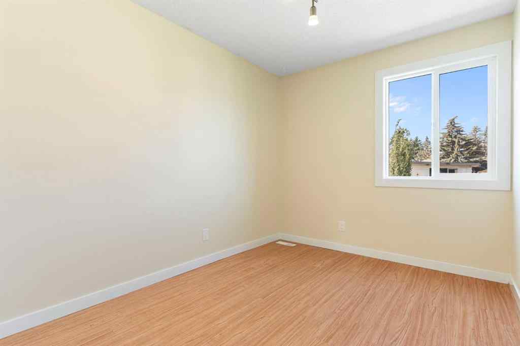 MLS® A2257206 - Unit #32 80 Galbraith Drive SW in Glamorgan Calgary, Residential