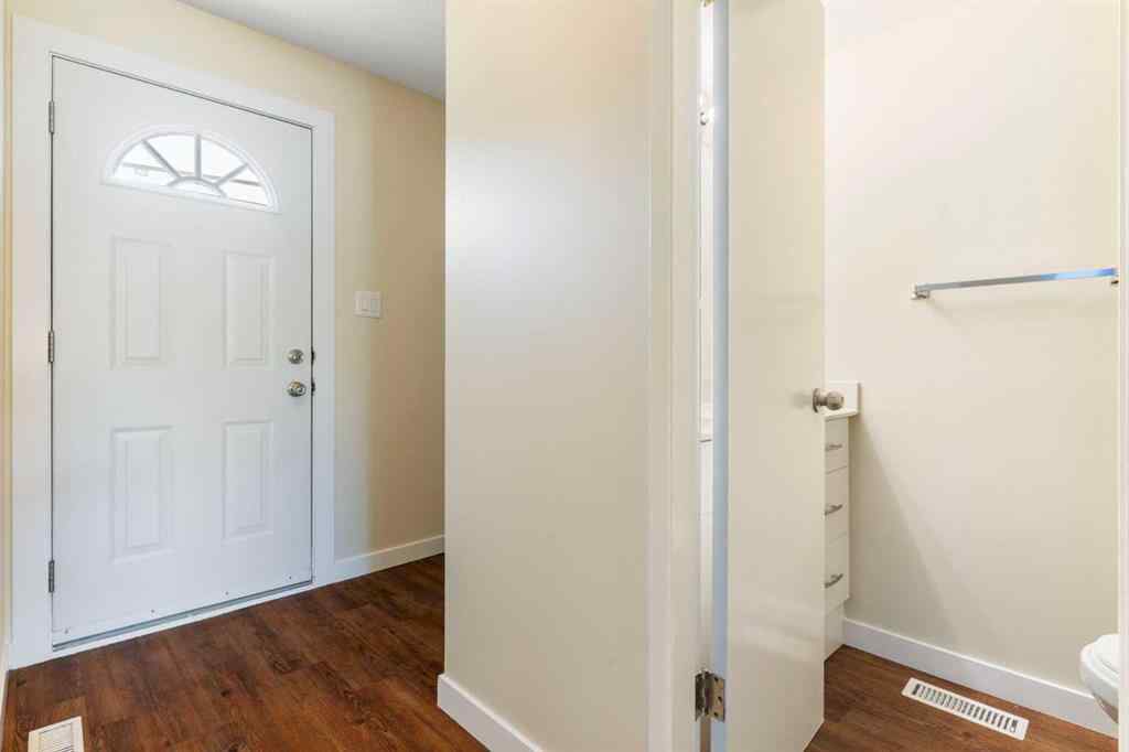 MLS® A2257206 - Unit #32 80 Galbraith Drive SW in Glamorgan Calgary, Residential