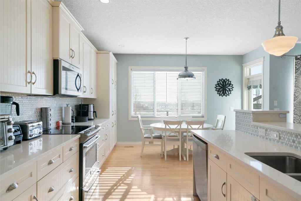 MLS® A2257209 - 121 Heritage Hill  in Heritage Hills Cochrane, Residential
