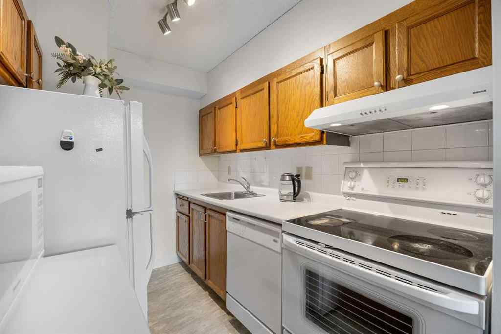 MLS® A2257218 - Unit #410 9800 Horton Road SW in Haysboro Calgary, Residential