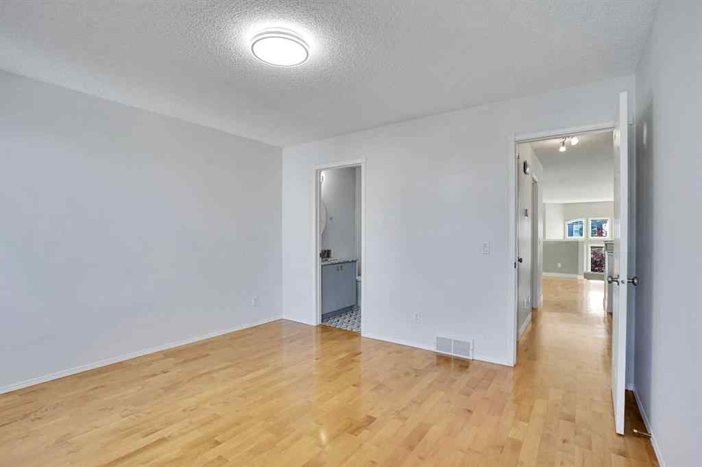 MLS® A2257219 - 307 Arbour Grove Close NW in Arbour Lake Calgary, Residential