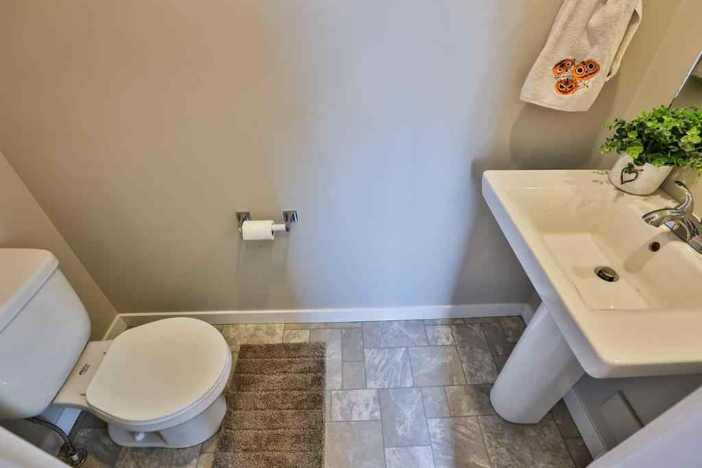 MLS® A2257222 - 363 Mildred Dobbs Boulevard N in Legacy Ridge / Hardieville Lethbridge, Residential