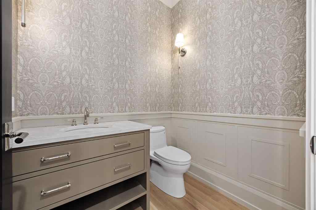MLS® A2257223 - Unit #B 4120 1A Street SW in Parkhill Calgary, Residential