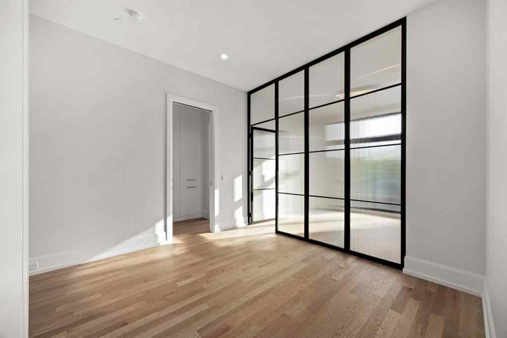 MLS® A2257223 - Unit #B 4120 1A Street SW in Parkhill Calgary, Residential
