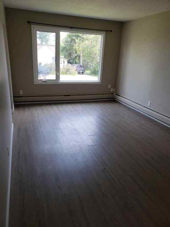 MLS® A2257225 - 5410 55 Street  in Central Ponoka Ponoka, Residential