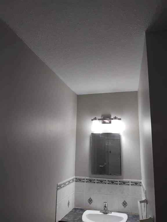 MLS® A2257225 - 5410 55 Street  in Central Ponoka Ponoka, Residential