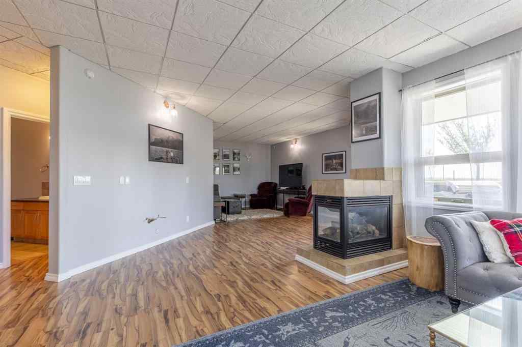 MLS® A2257226 - 406 Meadow Lark Drive  in NONE Rural Lethbridge County, Residential