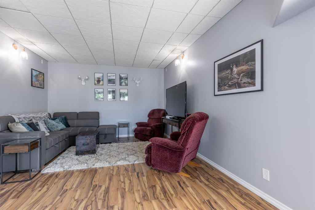 MLS® A2257226 - 406 Meadow Lark Drive  in NONE Rural Lethbridge County, Residential