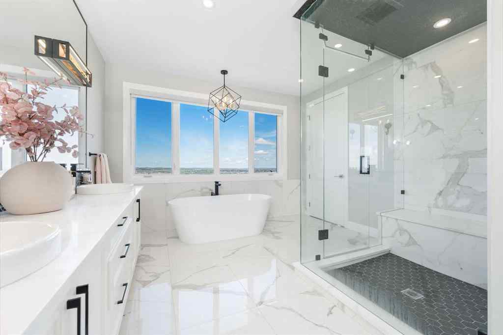 MLS® A2257227 - 128 Hampstead Mews NW in Hamptons Calgary, Residential