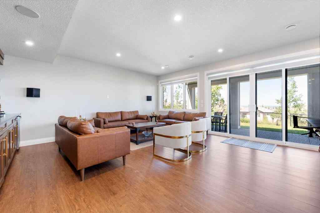 MLS® A2257227 - 128 Hampstead Mews NW in Hamptons Calgary, Residential