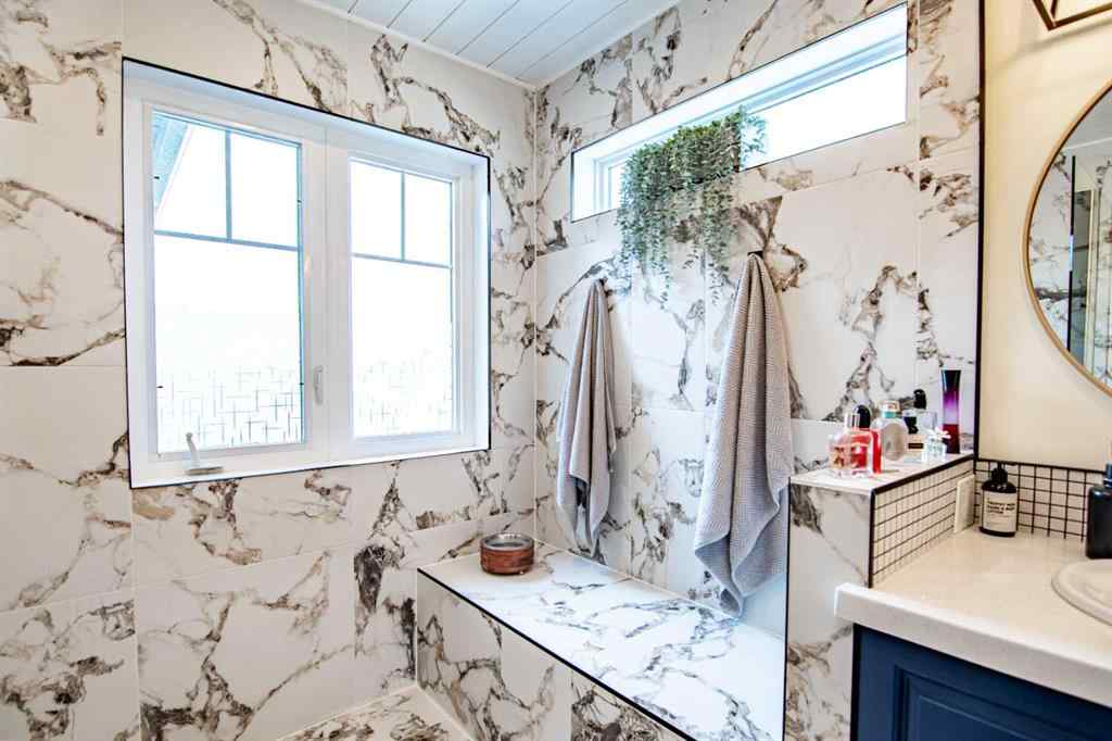 MLS® A2257232 - 51 Illingworth Close  in Inglewood West Red Deer, Residential