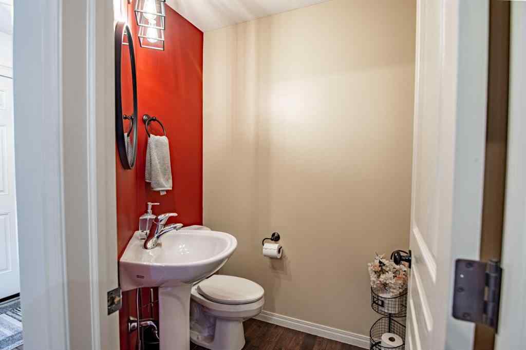 MLS® A2257232 - 51 Illingworth Close  in Inglewood West Red Deer, Residential