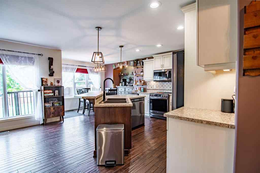 MLS® A2257232 - 51 Illingworth Close  in Inglewood West Red Deer, Residential