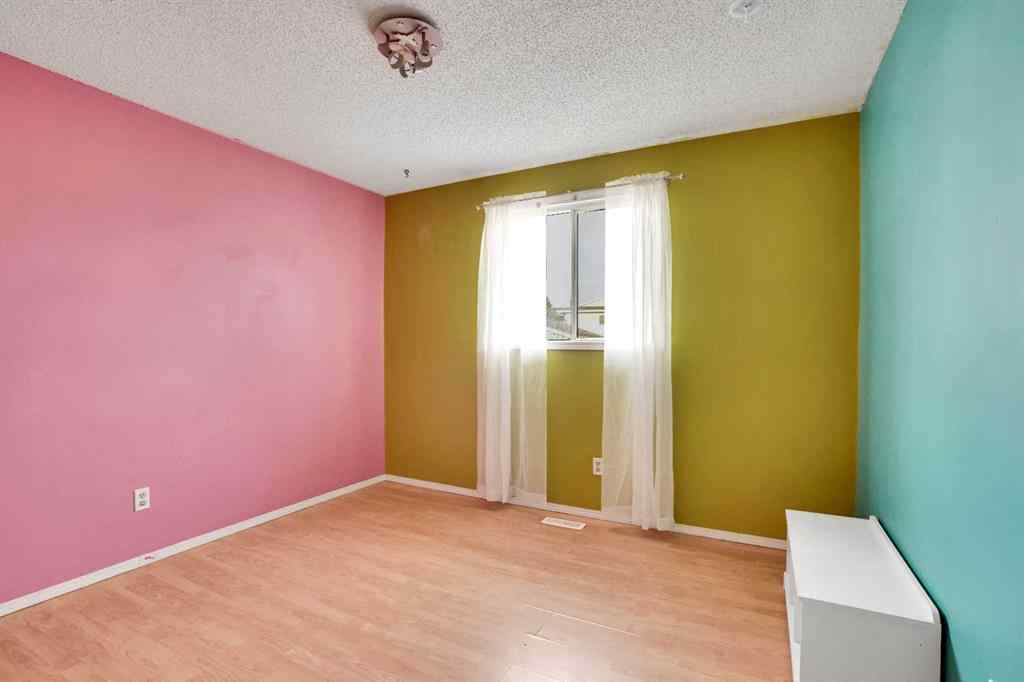 MLS® A2257238 - 63 Knight Place  in NONE Crossfield, Residential