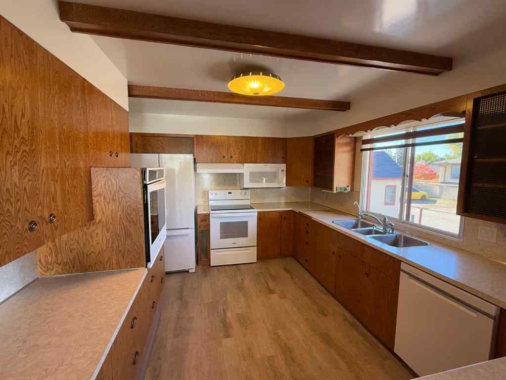 MLS® A2257239 - 220 3 Street S in NONE Vulcan, Residential