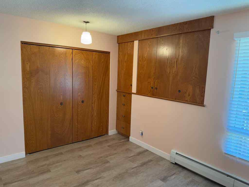 MLS® A2257239 - 220 3 Street S in NONE Vulcan, Residential