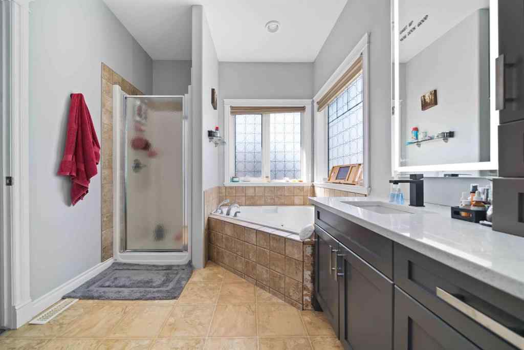 MLS® A2257240 - 133 Sunwood Crescent SW in SW Southridge Medicine Hat, Residential