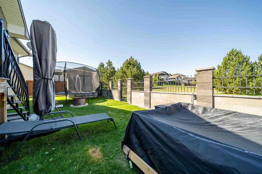 MLS® A2257240 - 133 Sunwood Crescent SW in SW Southridge Medicine Hat, Residential