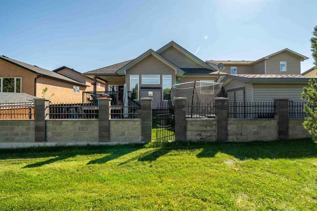 MLS® A2257240 - 133 Sunwood Crescent SW in SW Southridge Medicine Hat, Residential