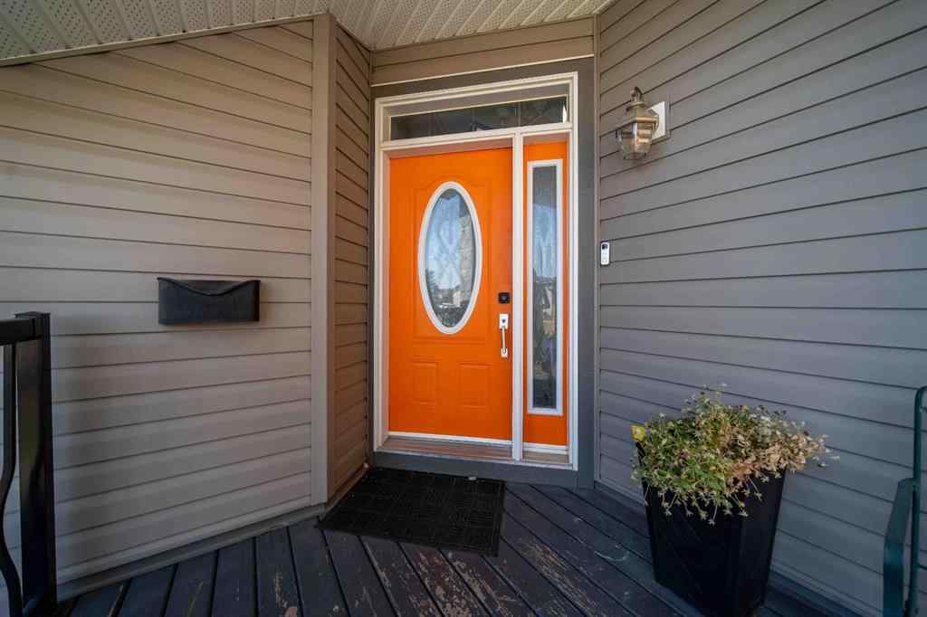 MLS® A2257240 - 133 Sunwood Crescent SW in SW Southridge Medicine Hat, Residential