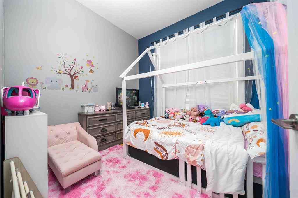 MLS® A2257240 - 133 Sunwood Crescent SW in SW Southridge Medicine Hat, Residential