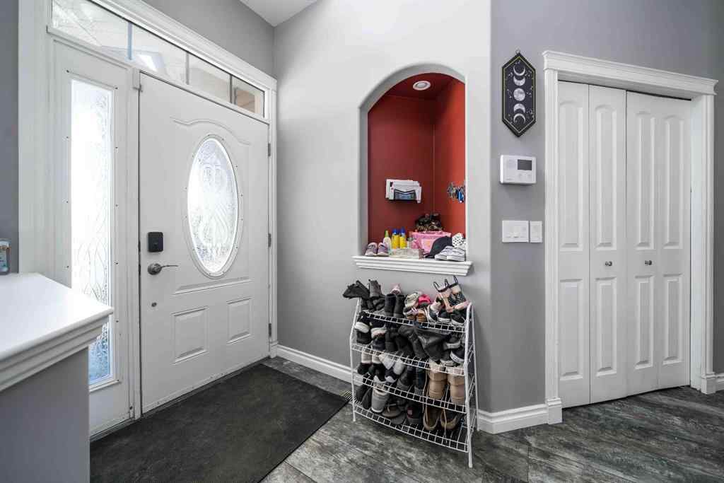 MLS® A2257240 - 133 Sunwood Crescent SW in SW Southridge Medicine Hat, Residential