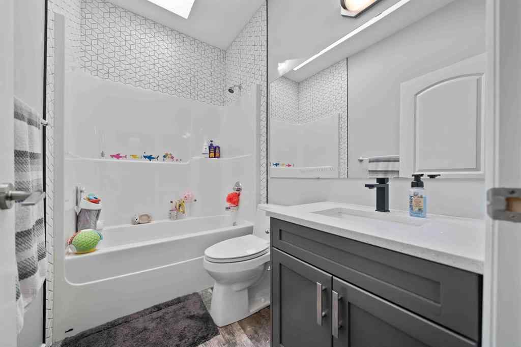 MLS® A2257240 - 133 Sunwood Crescent SW in SW Southridge Medicine Hat, Residential