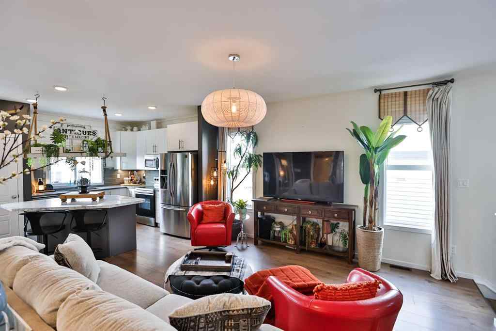 MLS® A2257241 - 35 Kensington Road W in Garry Station Lethbridge, Residential