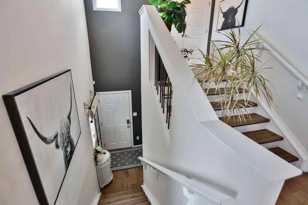 MLS® A2257241 - 35 Kensington Road W in Garry Station Lethbridge, Residential