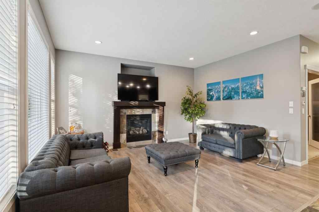 MLS® A2257246 - 453 River Heights Drive  in River Heights Cochrane, Residential