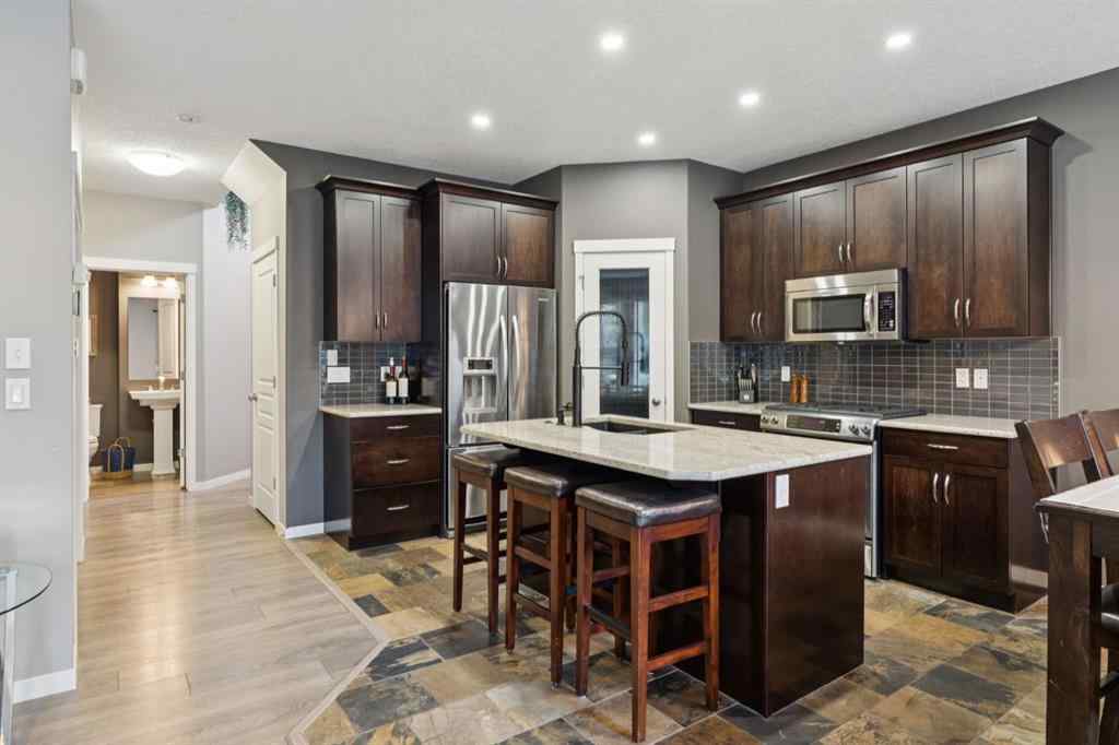 MLS® A2257246 - 453 River Heights Drive  in River Heights Cochrane, Residential