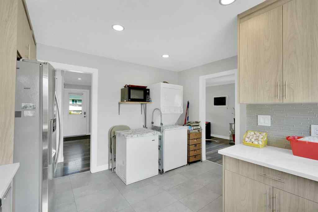 MLS® A2257249 - 208 Maddock Way NE in Marlborough Park Calgary, Residential