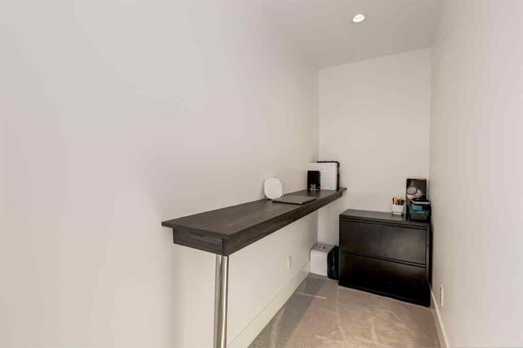 MLS® A2257252 - 27 Hendon Place NW in Highwood Calgary, Residential