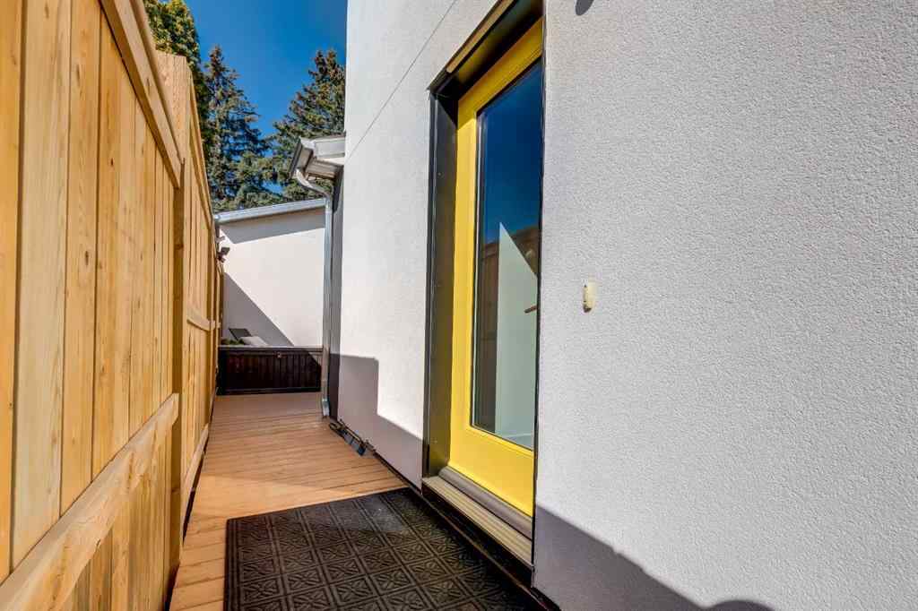MLS® A2257252 - 27 Hendon Place NW in Highwood Calgary, Residential