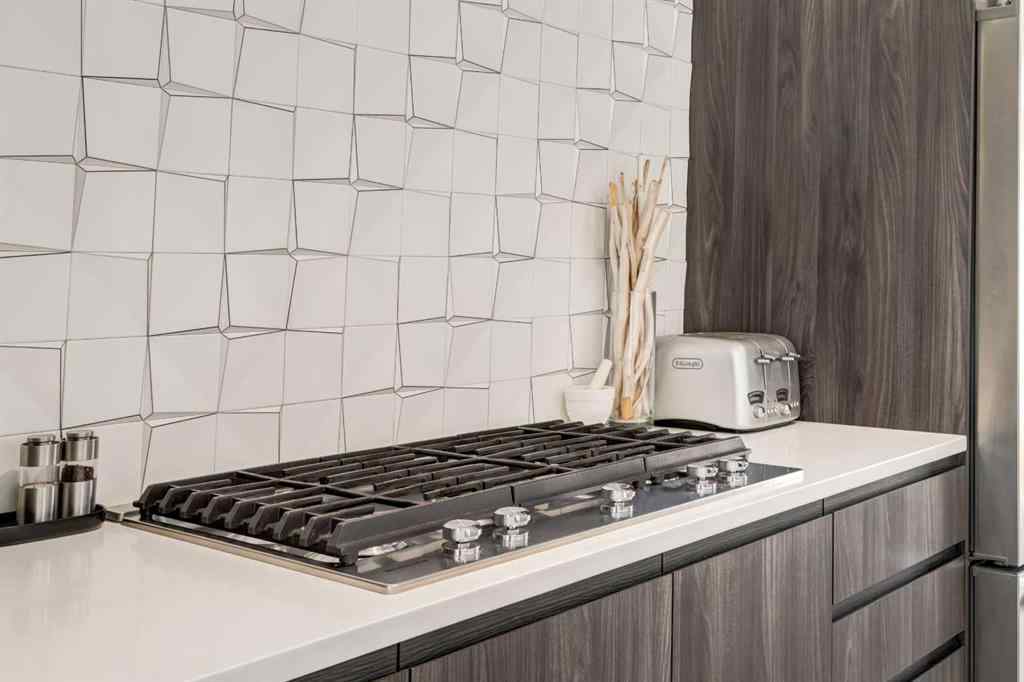 MLS® A2257252 - 27 Hendon Place NW in Highwood Calgary, Residential
