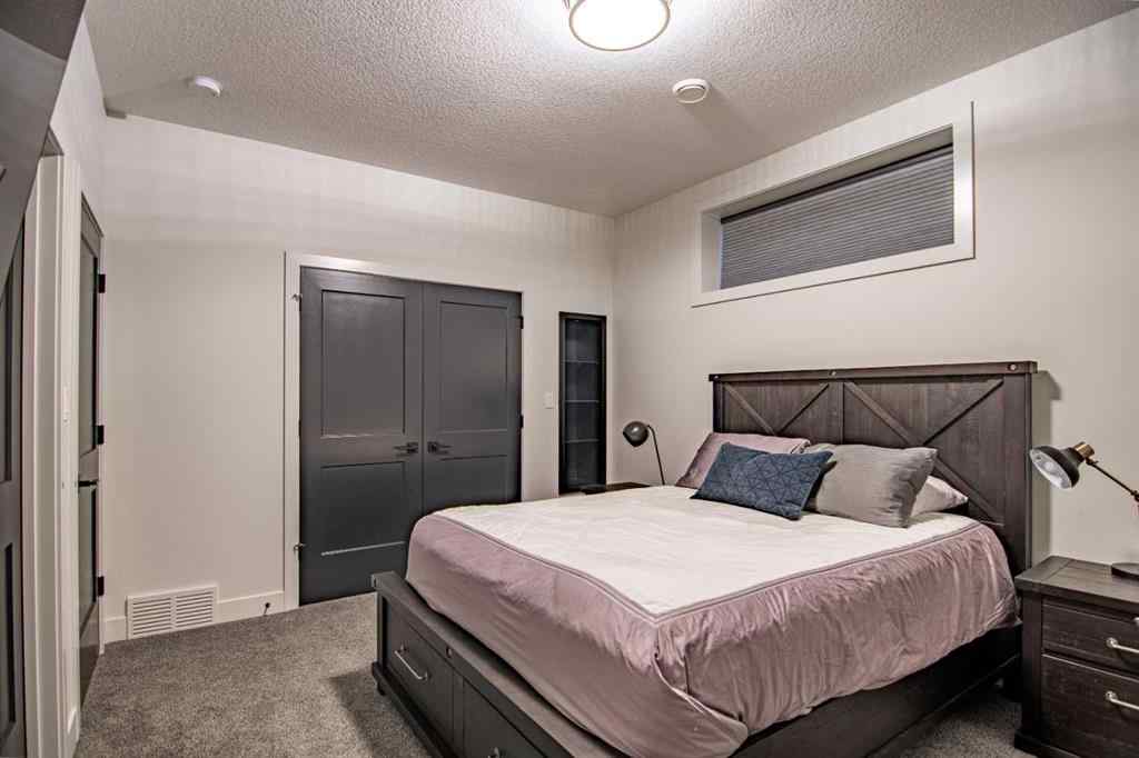 MLS® A2257255 - 3417 Lakeshore Drive  in Cottage Area Sylvan Lake, Residential