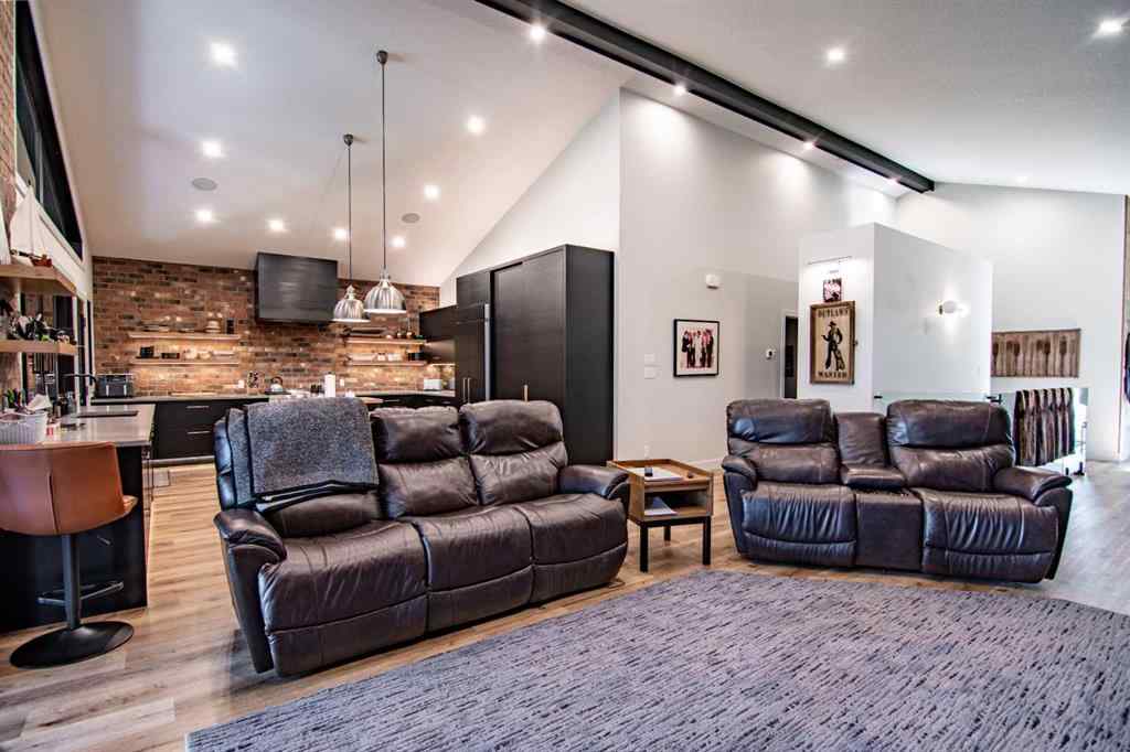 MLS® A2257255 - 3417 Lakeshore Drive  in Cottage Area Sylvan Lake, Residential