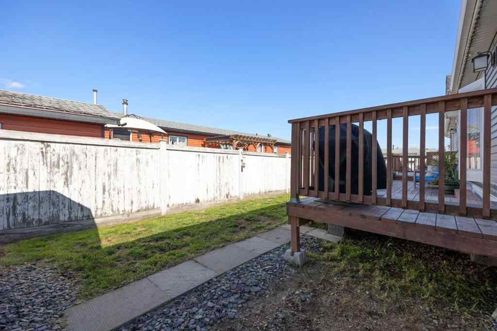 MLS® A2257259 - 341 Mckinlay Crescent  in Timberlea Fort McMurray, Residential