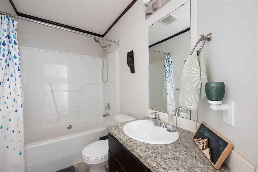 MLS® A2257259 - 341 Mckinlay Crescent  in Timberlea Fort McMurray, Residential