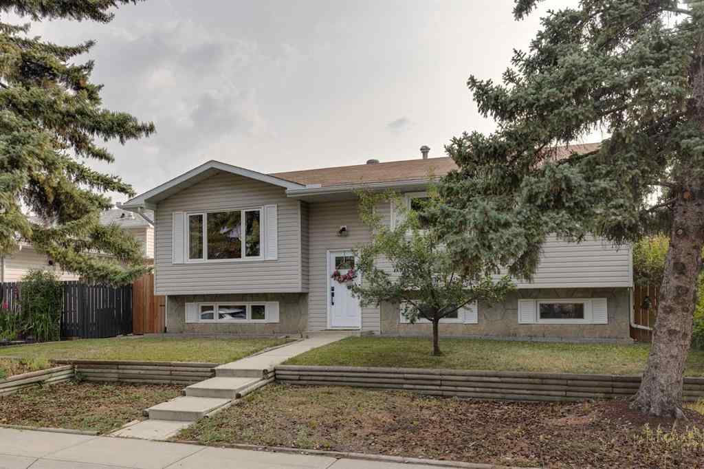 MLS® A2257268 - 228 Penbrooke Way SE in Penbrooke Meadows Calgary, Residential