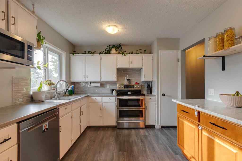 MLS® A2257268 - 228 Penbrooke Way SE in Penbrooke Meadows Calgary, Residential
