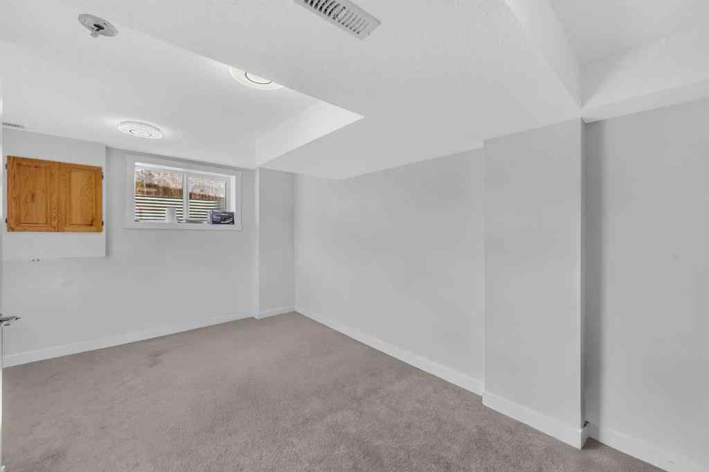 MLS® A2257272 - 59 Whitehaven Road NE in Whitehorn Calgary, Residential